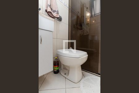 Banheiro da Suíte de casa para alugar com 3 quartos, 141m² em Jardim Guanca, São Paulo