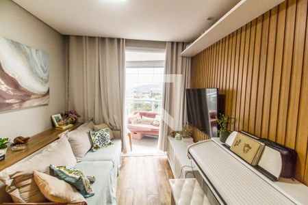 Sala de apartamento para alugar com 2 quartos, 70m² em Empresarial 18 do Forte, Barueri