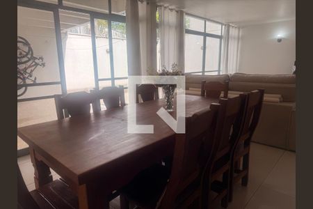 Sala de casa de condomínio à venda com 3 quartos, 234m² em Indianópolis, São Paulo