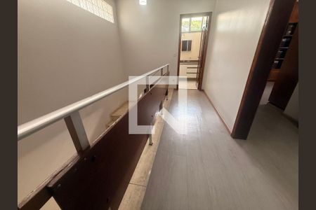 Corredor de casa de condomínio à venda com 3 quartos, 234m² em Indianópolis, São Paulo