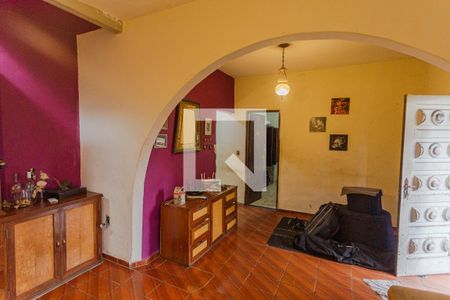 Sala de casa à venda com 3 quartos, 360m² em Casa Branca, Belo Horizonte