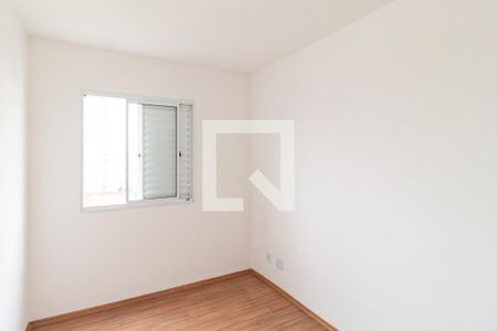 Quarto 2 de apartamento para alugar com 2 quartos, 45m² em Vila da Oportunidade, Carapicuíba