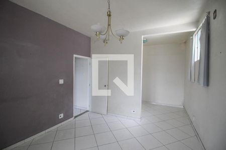 Suíte de casa para alugar com 2 quartos, 200m² em Centro, Mesquita