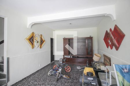 Sala de casa para alugar com 2 quartos, 200m² em Centro, Mesquita
