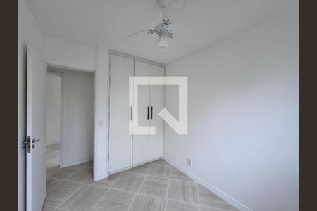 Quarto 1 de apartamento para alugar com 3 quartos, 53m² em Vargem Grande, Rio de Janeiro