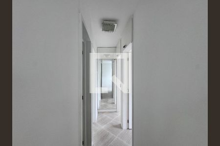 Corredor de apartamento para alugar com 3 quartos, 53m² em Vargem Grande, Rio de Janeiro