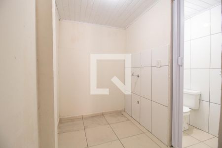 Cozinha de kitnet/studio para alugar com 1 quarto, 30m² em Sítio Cercado, Curitiba