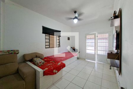 Sala de casa para alugar com 2 quartos, 203m² em Vila Balnearia, Praia Grande