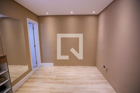 Quarto 1 de casa para alugar com 2 quartos, 90m² em Vila Carbone, São Paulo