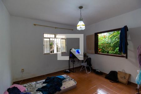 Casa para alugar com 3 quartos, 369m² em Santa Barbara, Niterói