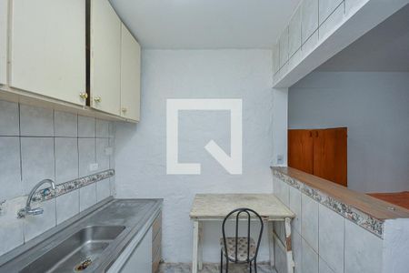 Cozinha de casa para alugar com 1 quarto, 30m² em Cidade Dutra, São Paulo