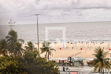 Vista sala de apartamento para alugar com 4 quartos, 300m² em Copacabana, Rio de Janeiro