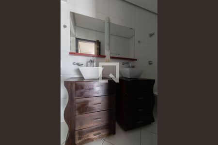 Banheiro Suíte de casa à venda com 3 quartos, 258m² em Vila Granada, São Paulo