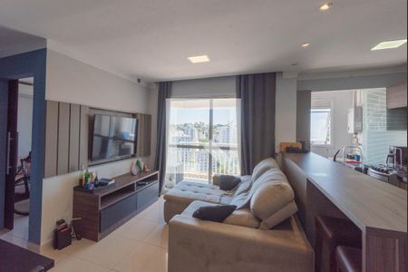 Sala de apartamento para alugar com 2 quartos, 65m² em Cambuí, Campinas