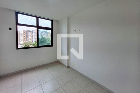 Quarto 1 de apartamento para alugar com 2 quartos, 73m² em Cubango, Niterói