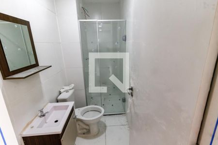 Banheiro de apartamento para alugar com 2 quartos, 35m² em Vila Suzana, São Paulo