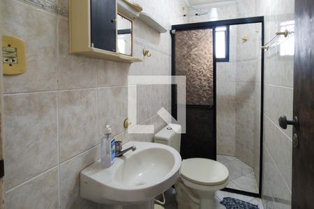 Banheiro de apartamento para alugar com 1 quarto, 40m² em Cidade Ocian, Praia Grande