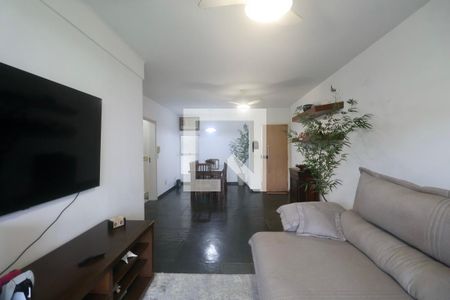 Sala de apartamento para alugar com 4 quartos, 126m² em Jardim Vitoria, Guarujá