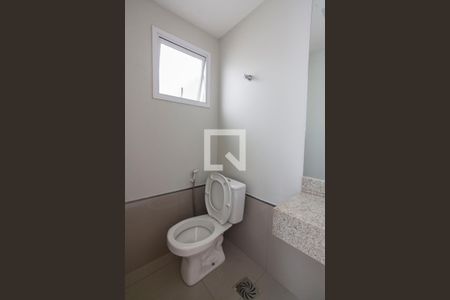 Lavabo de casa de condomínio para alugar com 3 quartos, 149m² em Granja Marileusa, Uberlândia