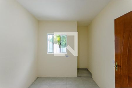 Quarto 2 de casa para alugar com 2 quartos, 50m² em Jardim Mutinga, São Paulo