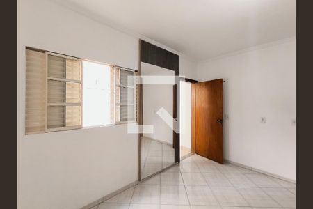 Quarto de apartamento para alugar com 1 quarto, 70m² em Vila Galvão, Jundiaí