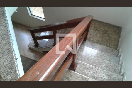 Escada de casa à venda com 4 quartos, 238m² em Vila Centenario, São Paulo