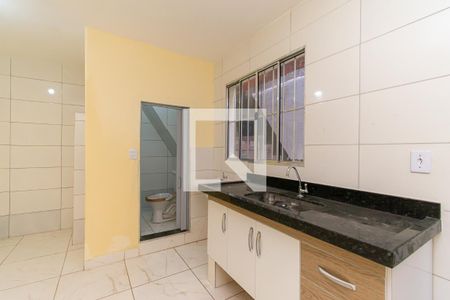 Cozinha e Área de Serviço de casa para alugar com 1 quarto, 20m² em Cidade São Mateus, São Paulo