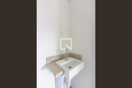 Lavabo de apartamento para alugar com 2 quartos, 60m² em Vila Osasco, Osasco