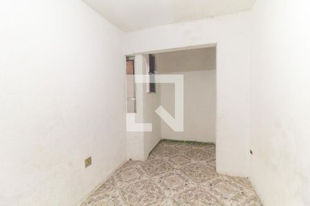 Quarto 1 de casa para alugar com 2 quartos, 84m² em Vila Carmosina, São Paulo