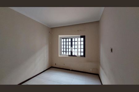 Quarto 1 de casa para alugar com 3 quartos, 135m² em Nova América, Nova Iguaçu