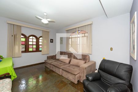 SALA de casa à venda com 4 quartos, 360m² em Minas Brasil, Belo Horizonte