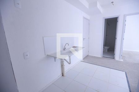 Sala/Cozinha de apartamento para alugar com 2 quartos, 32m² em Vila Pereira Cerca, São Paulo