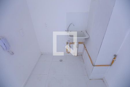 Sala/Cozinha de apartamento para alugar com 2 quartos, 32m² em Vila Pereira Cerca, São Paulo