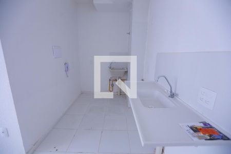 Sala/Cozinha de apartamento para alugar com 2 quartos, 32m² em Vila Pereira Cerca, São Paulo