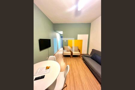 Sala de apartamento à venda com 1 quarto, 36m² em Copacabana, Rio de Janeiro