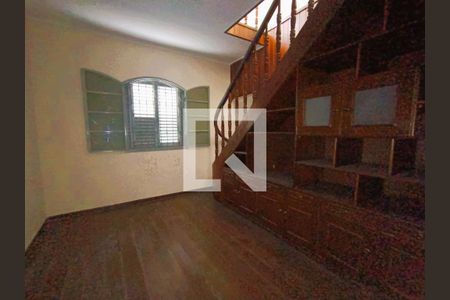 Casa para alugar com 4 quartos, 378m² em Venda Nova, Belo Horizonte