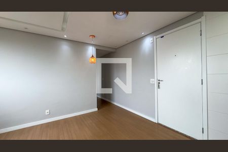 Sala, Cozinha e Área de Serviço de apartamento para alugar com 2 quartos, 40m² em Jardim Germania, São Paulo