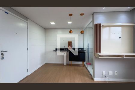 Sala, Cozinha e Área de Serviço de apartamento para alugar com 2 quartos, 40m² em Jardim Germania, São Paulo