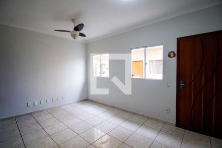 Sala de casa de condomínio para alugar com 3 quartos, 70m² em Vila Adelia, Sorocaba