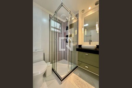 Banheiro de apartamento à venda com 2 quartos, 65m² em Bonfim, Campinas