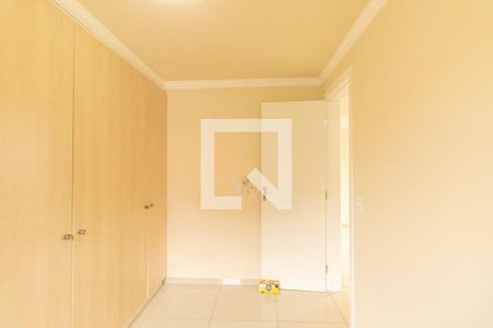 Quarto 1 de apartamento para alugar com 2 quartos, 48m² em Pinheirinho, Curitiba