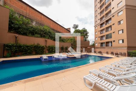 Área comum - Piscina de apartamento para alugar com 2 quartos, 61m² em Jardim Tupanci, Barueri