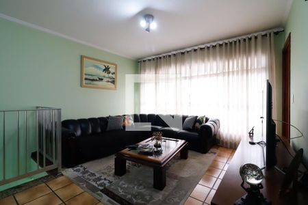 Sala de casa para alugar com 5 quartos, 616m² em Cangaiba, São Paulo