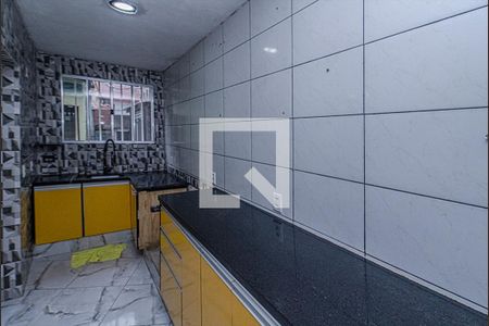 cozinha_1 de casa para alugar com 3 quartos, 60m² em Parque Bristol, São Paulo