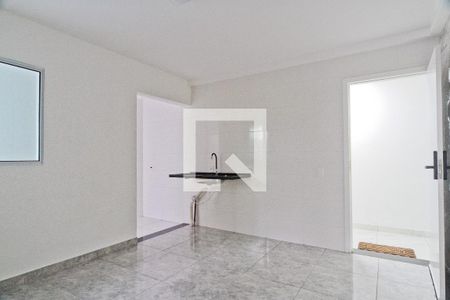 Sala e cozinha de apartamento para alugar com 2 quartos, 48m² em Vila Progresso (zona Norte), São Paulo