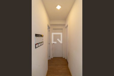 Corredor de apartamento para alugar com 2 quartos, 42m² em Jardim Nossa Senhora do Carmo, São Paulo