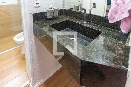 Banheiro de apartamento para alugar com 2 quartos, 55m² em Jardim Alvorada, Santo André