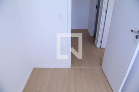 Quarto 1 de apartamento para alugar com 2 quartos, 30m² em Jardim Jaragua (sao Domingos), São Paulo