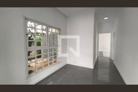 Acesso Sala de casa para alugar com 3 quartos, 170m² em Vila São José, São Paulo