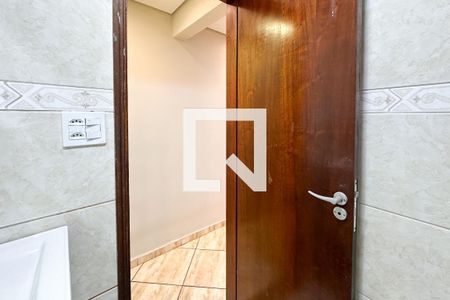 Banheiro de casa à venda com 3 quartos, 187m² em Vila Alvinopolis, São Bernardo do Campo